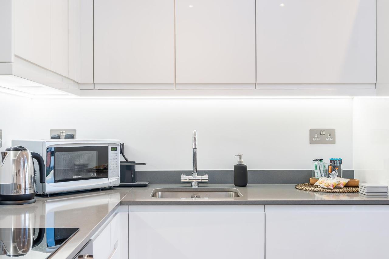 St Albans 2 Bed Luxury City Apartment, 5 Mins Walk To Train & Allocated Parking Luaran gambar