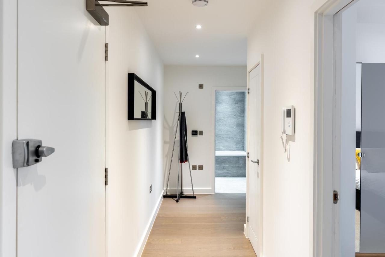 St Albans 2 Bed Luxury City Apartment, 5 Mins Walk To Train & Allocated Parking Luaran gambar